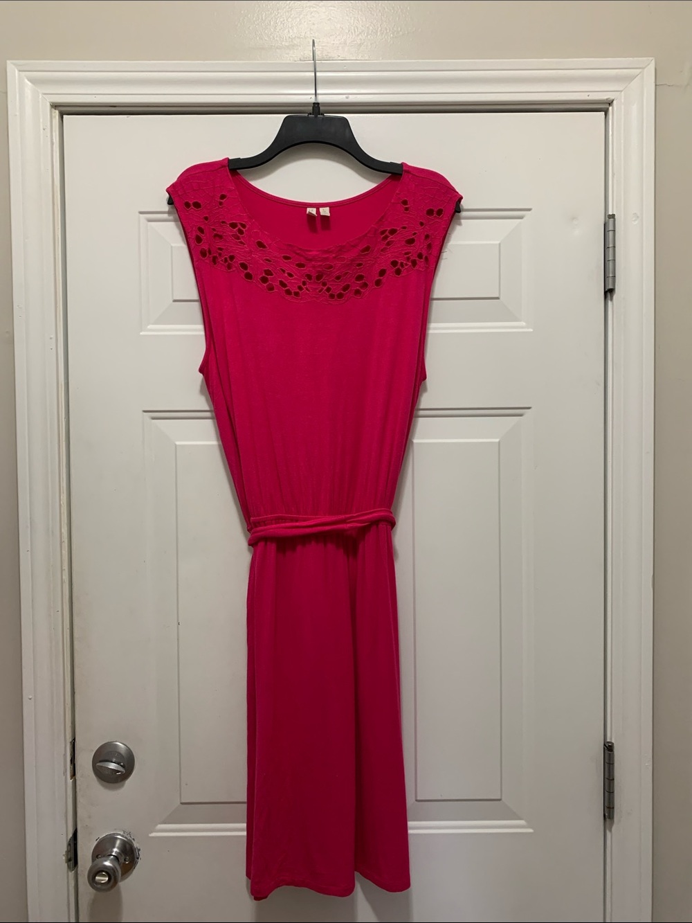 3/$15 Madison Hot Pink Sleeveless Dress with Crochet Yoke Size Large